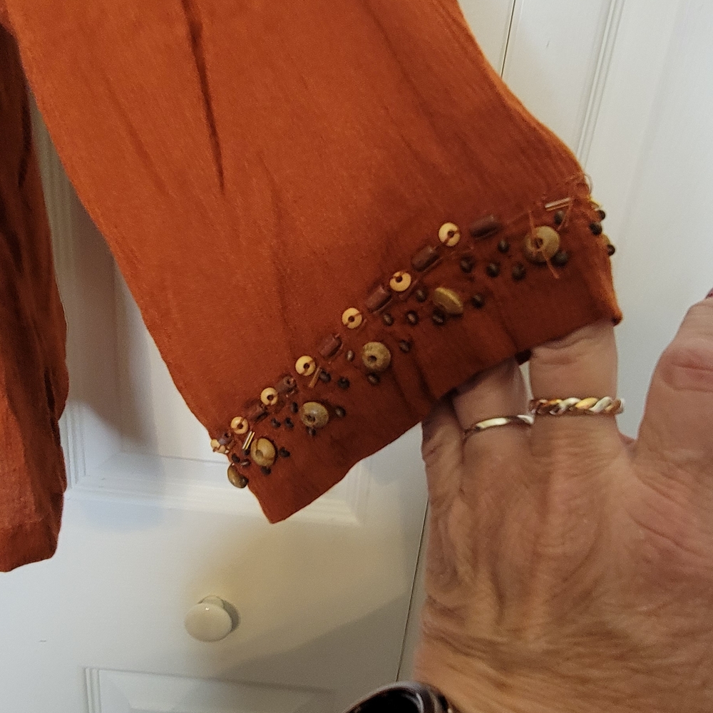 #513-Studio 1940- Terracotta Blouse with Gold beaded Accents, Sz 26W/28W - Picture 4 of 5